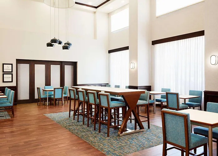 Hampton Inn & Suites Ridgecrest