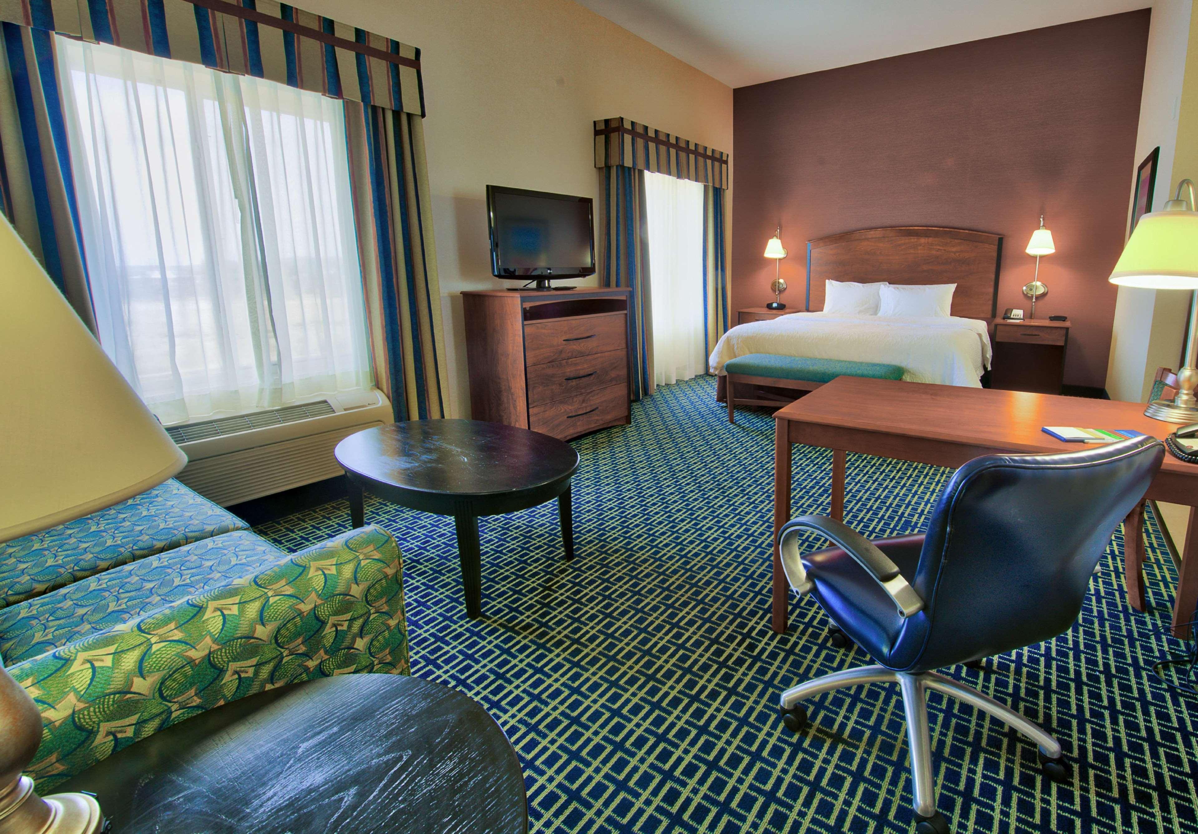 Hampton & 3* Ridgecrest