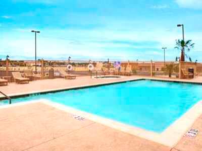 Hotel Hampton & Ridgecrest