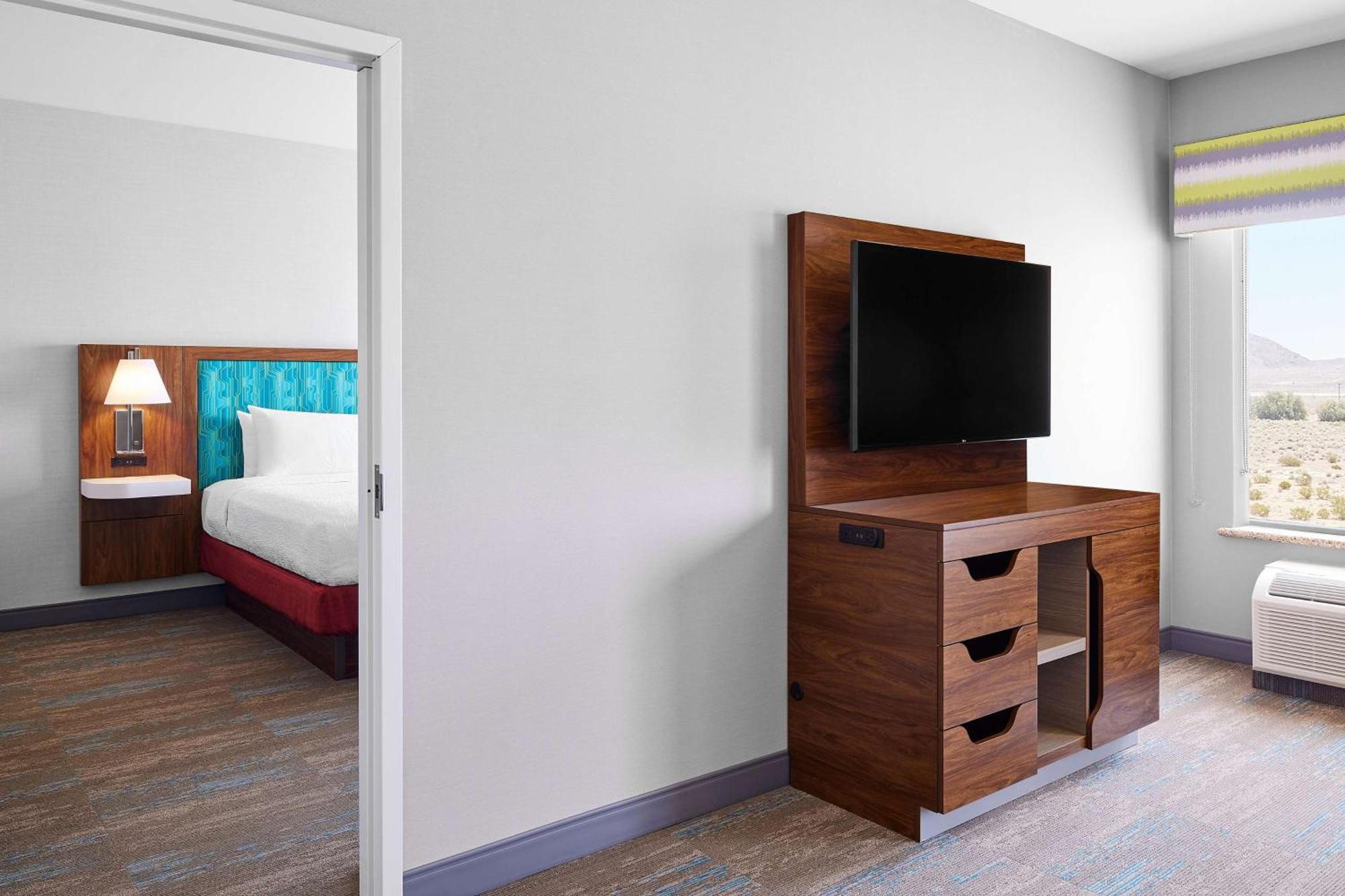 Hotel Hampton & Ridgecrest