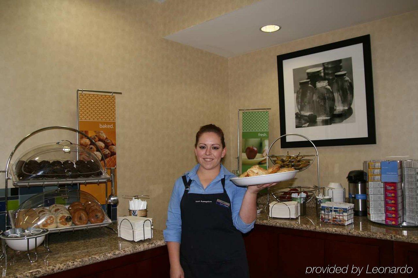 Hampton & Hotel 3*