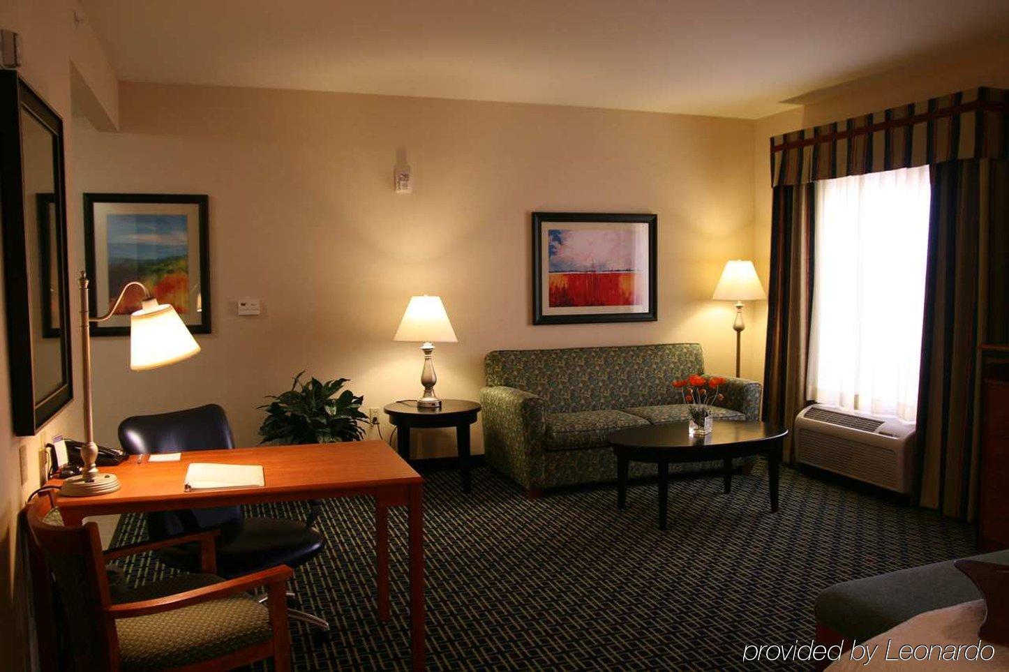 Hotel Hampton &